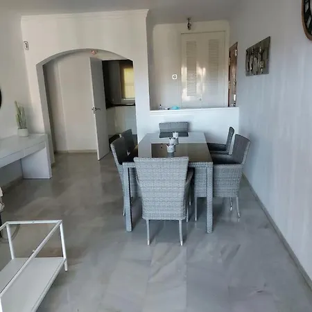 Oasis Golf Apartment *